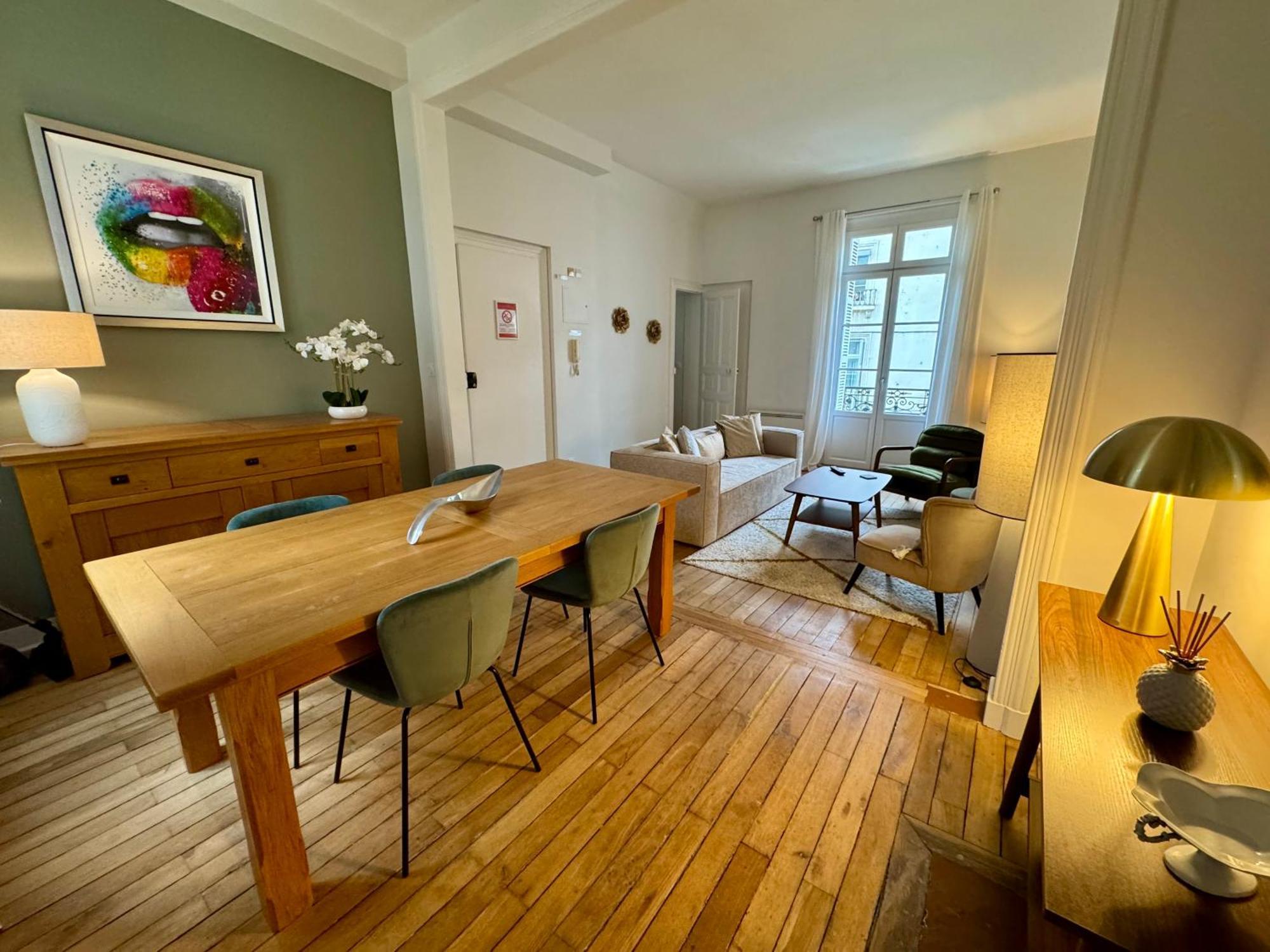 Les Lys D'or Apartment